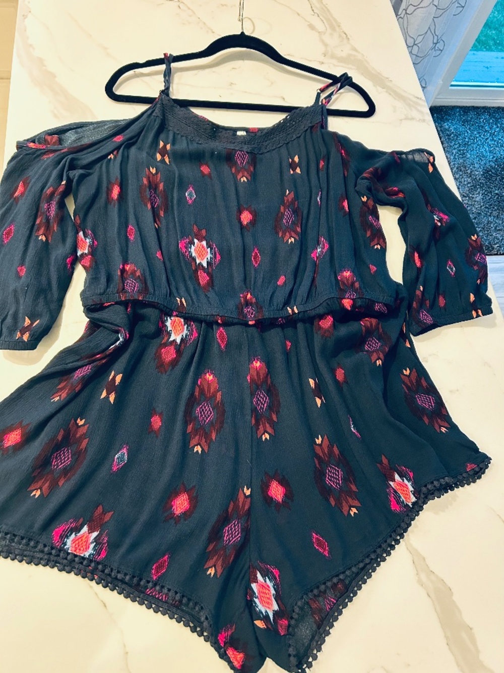 Mudd cold shoulder romper short set XL